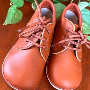 Angel Brown Kids Lace-Up Oxford shoes.